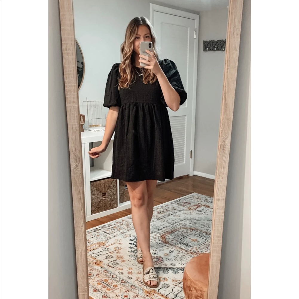 PUFF SLEEVE BABYDOLL MINI DRESS BLACK